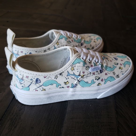 *SOLD* NWOT VANS Slip Ons - Picture 5 of 5